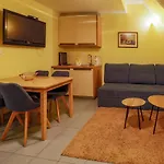 Aparthotel Apartmanovy Dom Fatrapark 1 S Wellness - Hlavna Recepcia 3*