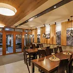 Apartahotel Apartmánový Dom Fatrapark 1 S Wellness - Hlavná Recepcia
