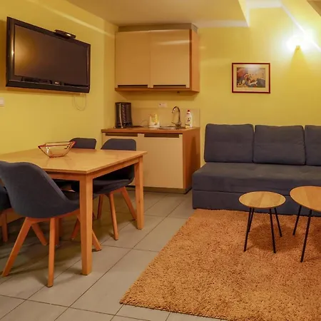 Апарт-отель Apartmanovy Dom Fatrapark 1 S Wellness - Hlavna Recepcia 3*