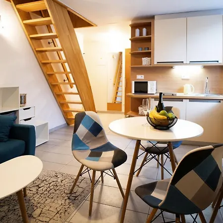 Apartmanovy Dom Fatrapark 1 S Wellness - Hlavna Recepcia 公寓式酒店 鲁容贝罗克
