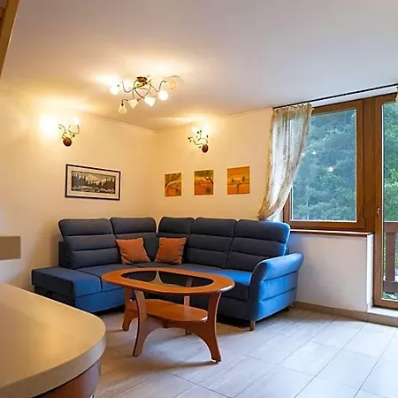 Apartmanovy Dom Fatrapark 1 S Wellness - Hlavna Recepcia Lägenhetshotell
