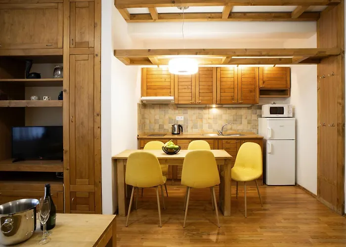 Apartmanovy Dom Fatrapark 1 S Wellness - Hlavna Recepcia ルジョムベロク