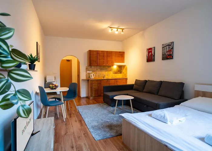 Apartmanovy Dom Fatrapark 1 S Wellness - Hlavna Recepcia 3* ルジョムベロク